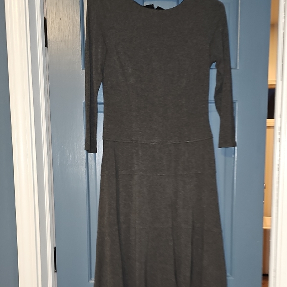 Anne Klein Dress Charcoal Gray 3/4 Sleeve Casual Modern Midi Size 2 Stretch - Picture 1 of 8